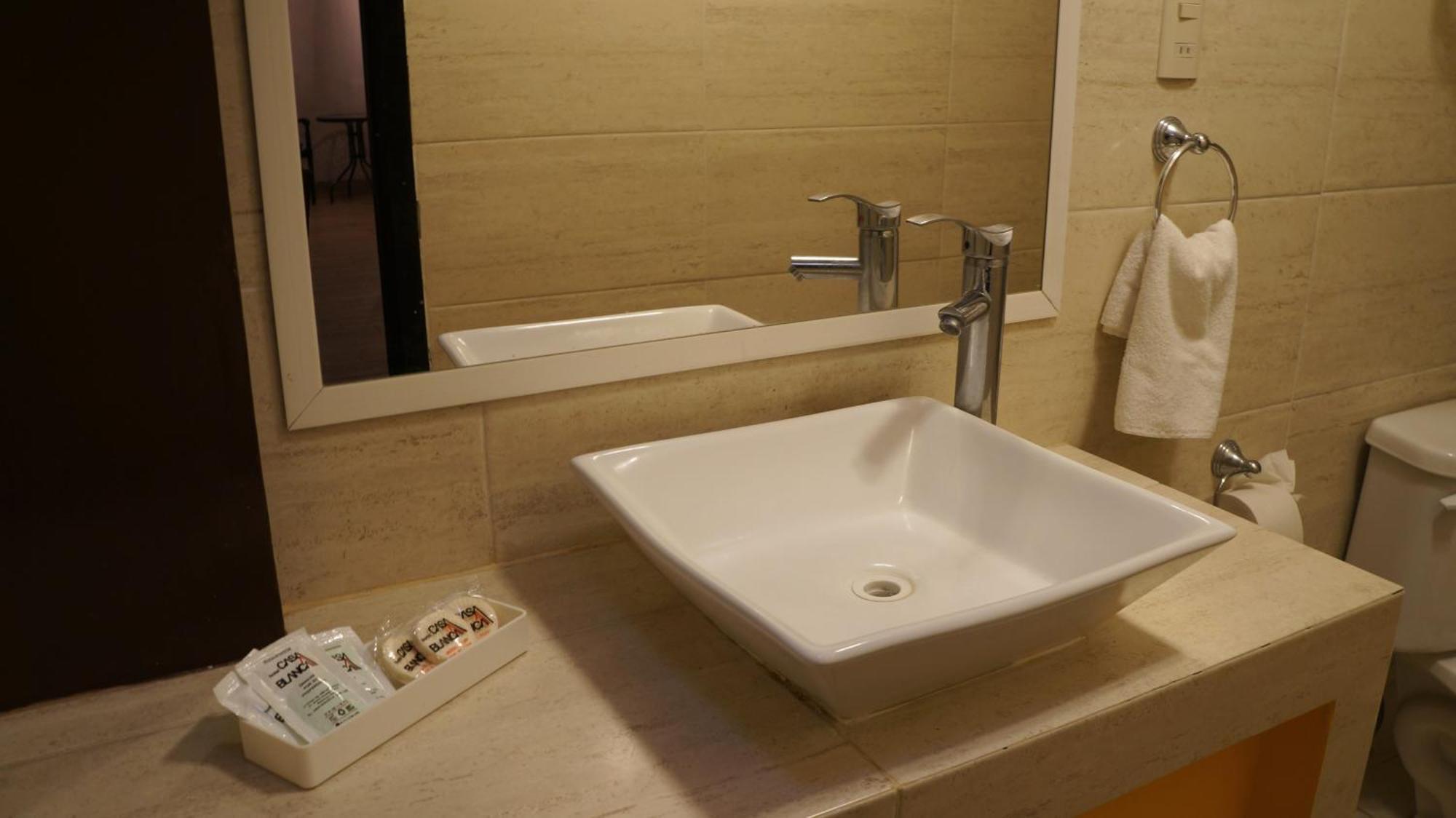Hotel Casa Blanca Fresnillo de Gonzalez Echeverria Екстер'єр фото